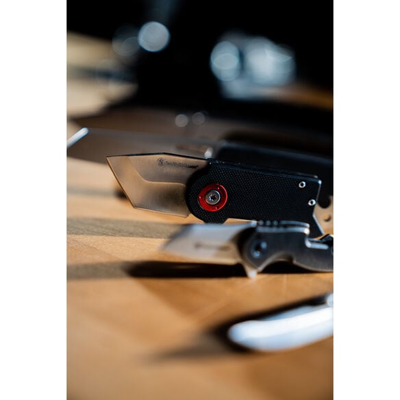 Smith & Wesson&reg; Benji Folding Knife